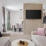 La Apartamento Promajna