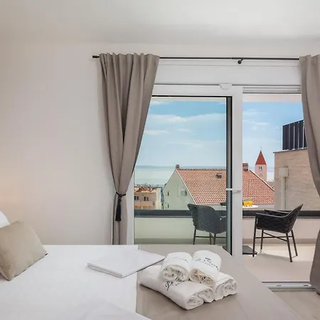 La Apartment *