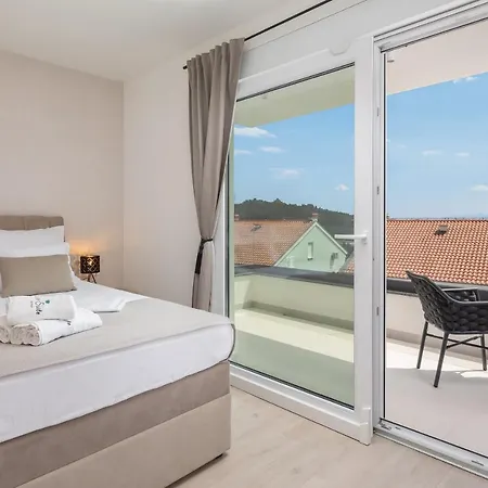 La Apartment *