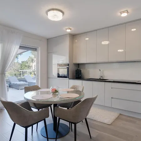 Apartment La Promajna