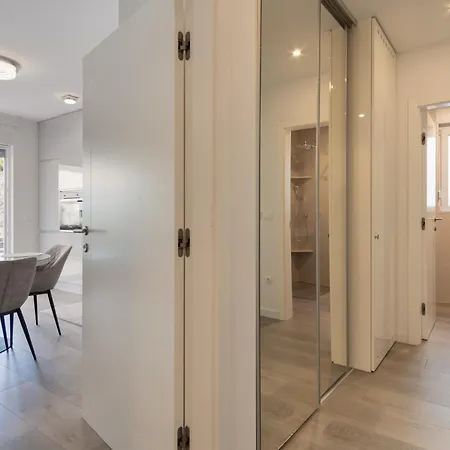 Apartment La