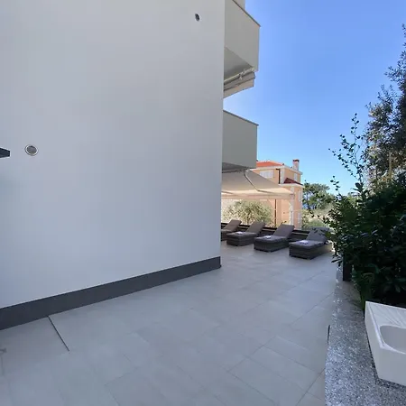 Apartment La Promajna