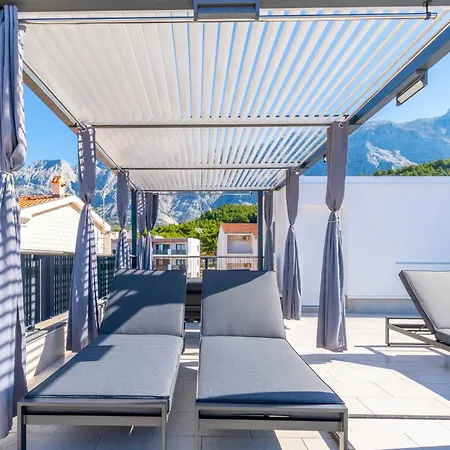 Apartment La Promajna